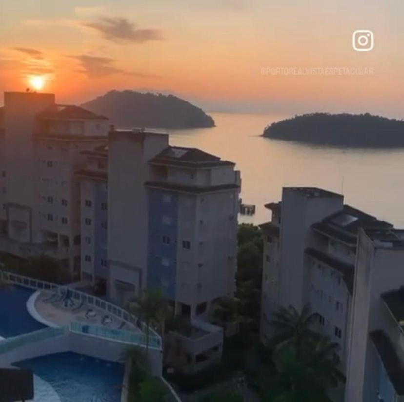 Vista Espetacular Porto Real Suites Mangaratiba Buitenkant foto